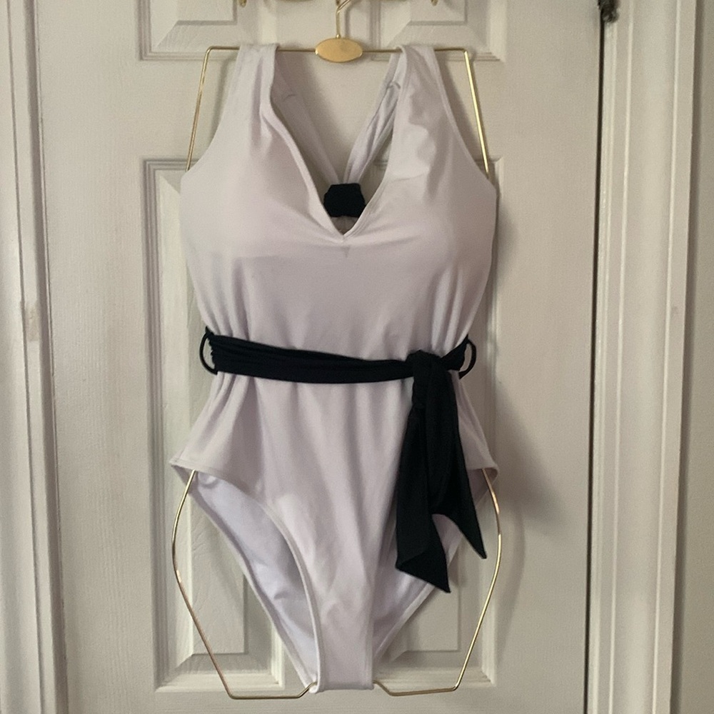 Forever 21 One Piece Swim Suit Size 0X